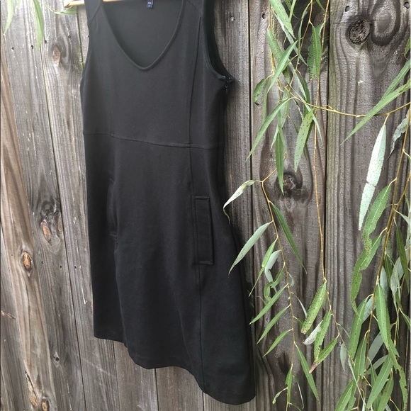 GAP black Dress ❤️ - Picture 2 of 4